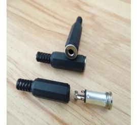 Solda fêmea do conector do adaptador de tomada de áudio estéreo de 3,5 mm