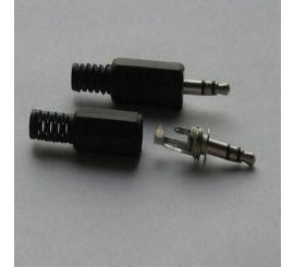 Solda do conector do adaptador macho de áudio estéreo de 3,5 mm
