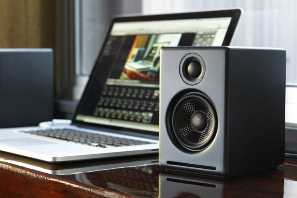 desktop alto-falantes