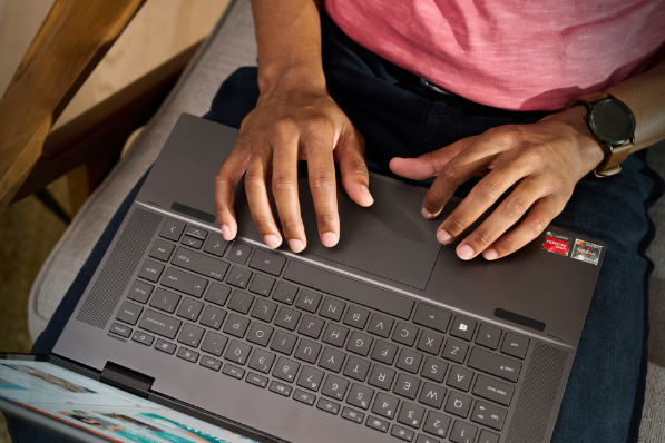 Laptop com amd-ryzen
